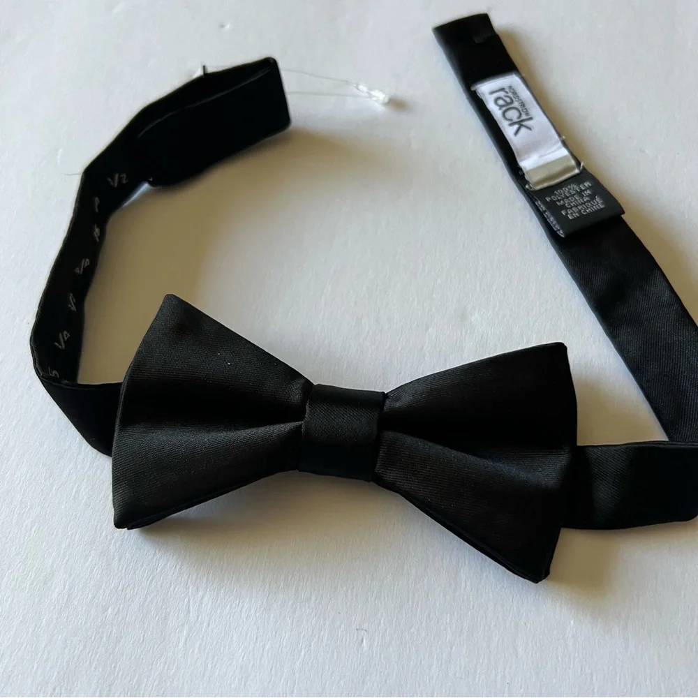 NORDSTROM RACK BOW TIE PRE-TIED BLACK NWOT